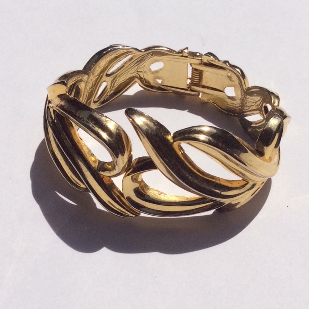 Fashion Jewelry | Hinged Goldtone Bracelet